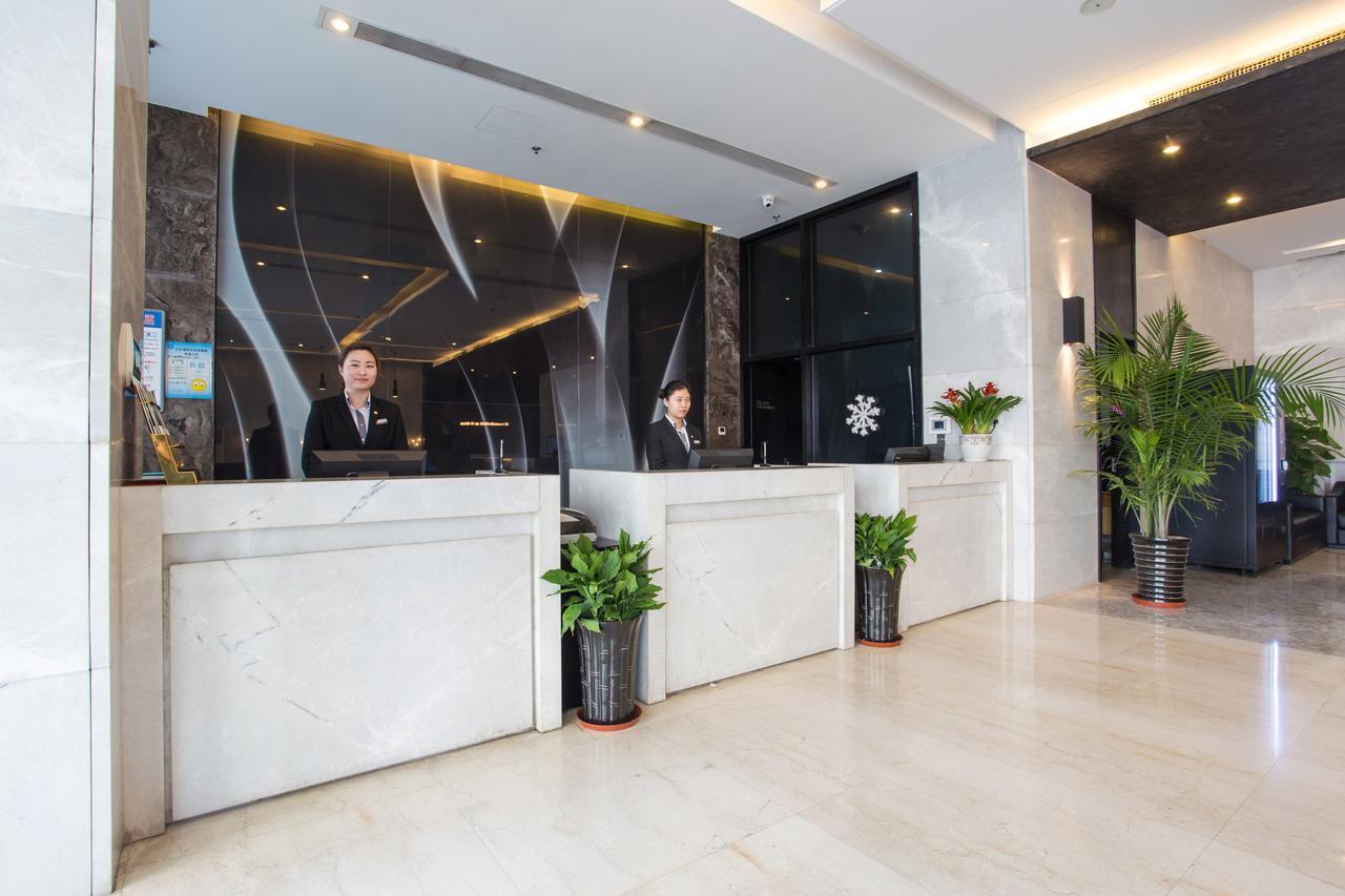 Metropolo, Hefei, Wanda Plaza, Swan Lake Exterior photo